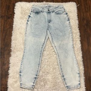 Judy Blues Slim Fit High Rise Stone Wash Jeans